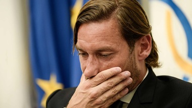 Grave lutto per Totti, morto papà Enzo. Aveva il Coronavirus