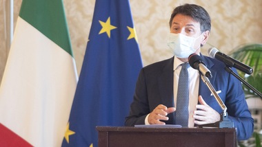 Nuovo Dpcm: dalle feste in casa al calcetto, ecco le nuove misure