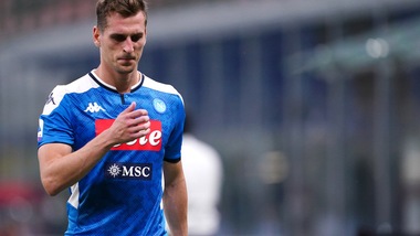 Napoli, Milik attacca: "Messo di fronte a un bivio. Con De Laurentiis rapporti normali"