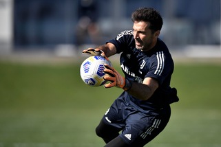 Buffon, il ritorno del mito