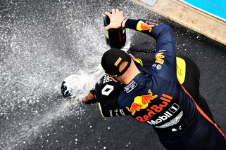 F1, Verstappen: "Dominio Mercedes? Ho accettato la situazione"