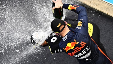 F1, Verstappen: "Dominio Mercedes? Ho accettato la situazione"