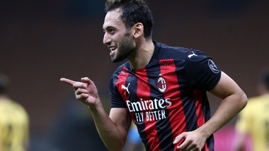 Milan, Calhanoglu fondamentale. Ma il nodo rinnovo resta