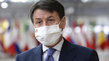 Coronavirus, Conte: "No a nuovo lockdown. Vaccino a fine 2020"