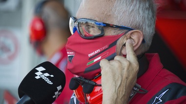Ducati, Tardozzi: "Dovizioso? Non possiamo dire agli altri di andare piano"