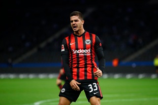 André Silva in gol, ma il Colonia ferma l'Eintracht