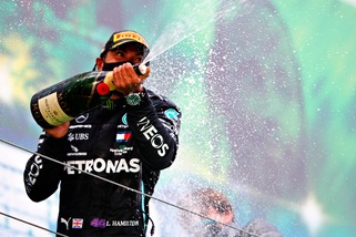 F1, Hamilton: "Ritiro? Sarà molto difficile decidere"