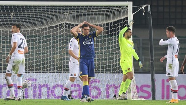 Verona-Genoa 0-0: Maran ferma Juric