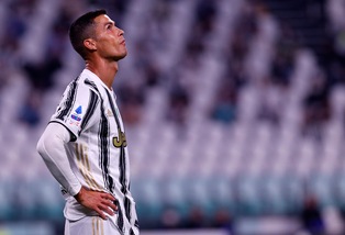 Juventus, Ronaldo: serve un tampone negativo per sfidare Messi. O no?