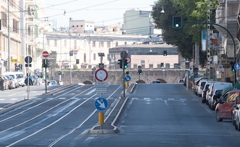 Coronavirus, l'appello dell'ISS: "State a casa, situazione grave"