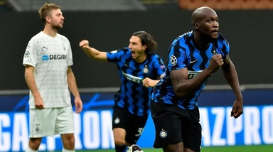Inter-Borussia Monchengladbach 2-2: non basta Lukaku, Conte frena ancora