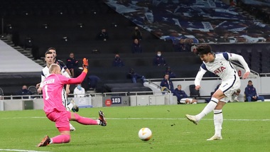 Tris Mourinho, ok l'Arsenal, poker Lilla. Vittorie per Cluj e Real Sociedad