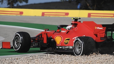 GP Portogallo: Bottas precede Hamilton nelle prime libere, Leclerc quarto