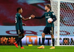 Bamford, tripletta show: Aston Villa-Leeds 0-3!