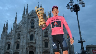 Giro d'Italia, trionfa Hart: battuto Hindley nella crono finale