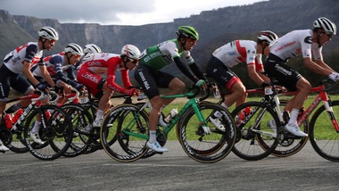 Vuelta, 7° tappa a Woods e maglia rossa a Carapaz