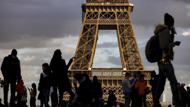 BFM-TV: "Nuovo lockdown nazionale in Francia per un mese"