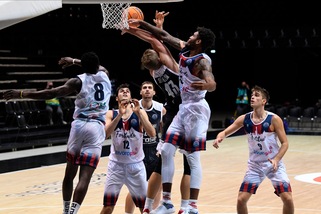 Champions, la Fortitudo paga le assenze: ko con Bamberg 100-63