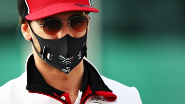 F1 Alfa Romeo, Giovinazzi: "Felice del prolungamento"