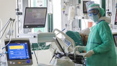 Coronavirus, le terapie intensive hanno nuovi criteri: ecco chi avrà la precedenza