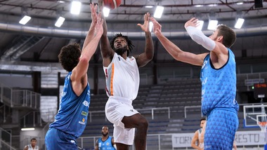Brescia cade ancora: Roma vince 70-64