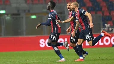 Barrow super: ritrova il gol e trascina il Bologna contro il Cagliari