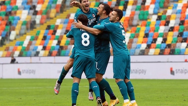 Milan, è il solito Ibrahimovic: acrobazia show nel 2-1 all’Udinese