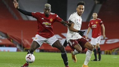 Pogba tradisce lo United: vince l'Arsenal. Ancelotti cade ancora, Bale salva Mourinho