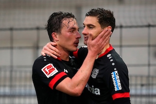 Il Leverkusen cala il poker, Hertha e Wolfsburg 1-1: Piatek entra nel finale