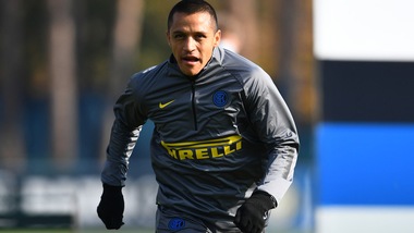 Inter, rifinitura prima del Real: Sanchez in gruppo