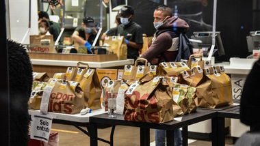 Coronavirus, Burger King fa pubblicità a McDonald's: ecco perché