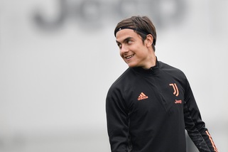 Dybala: "Stavo per fare una follia per una maglia di Del Piero"