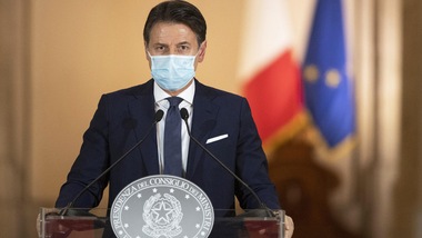 Nuovo Dpcm, Conte in diretta in conferenza stampa
