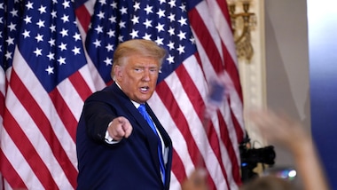 Trump contro Biden: "Ho vinto, vogliono rubarci le elezioni"