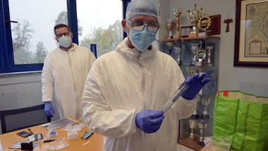 Coronavirus, l'appello degli scienziati: "Ecco le 10 cose da fare"