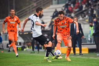 Juventus, Chiesa e Ramsey titolari. Fuori Kulusevski, davanti CR7 e Morata