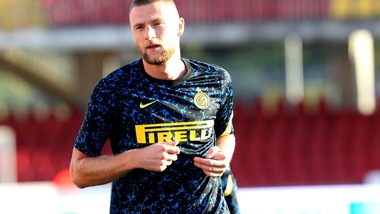 Inter, Klopp pensa a Skriniar per sostituire van Dijk