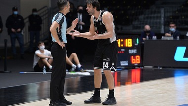 La Virtus Bologna crolla con Brindisi: espulso Teodosic. Logan trascina Treviso, ok Trento