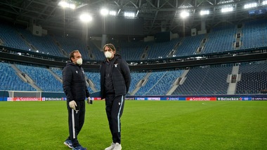 Lazio, negativi i tamponi dei calciatori: due positivi nello staff