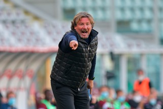 Crotone, Stroppa: "Affrontiamo una grande Lazio. Inzaghi? Lo apprezzo"