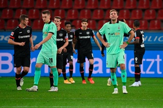 Poker del Leverkusen al Borussia M: termina 4-3. Vittoria con il brivido per il Wolfsburg