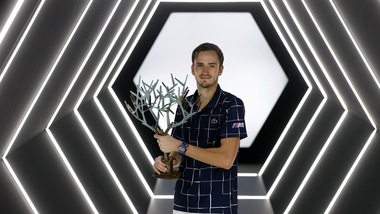 Atp Parigi-Bercy a Medvedev: Zverev si arrende in tre set