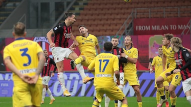 Milan-Verona 2-2: Ibrahimovic salva Pioli al 93'