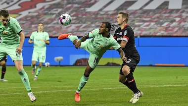 Lazaro, show dell'ex Inter in Bundesliga: segna il gol dello scorpione! VIDEO