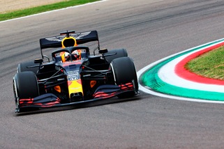 F1, Verstappen: "Inferiori alla Mercedes anche nella prossima stagione"