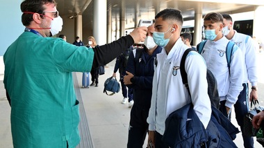 La Lazio si difende sui tamponi: "Regole rispettate. Immobile un leone in gabbia"