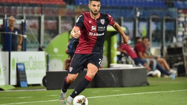 Cagliari, Faragò terapie. Luvumbo e Pinna, personalizzato