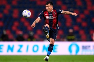 Bologna al lavoro senza i nazionali: palestra per Medel e Hickey