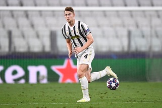 Juve, Pirlo attende i ritorni di De Ligt e Alex Sandro