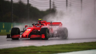 Gp Turchia, qualifiche sospese: bandiera rossa in Q1 per maltempo